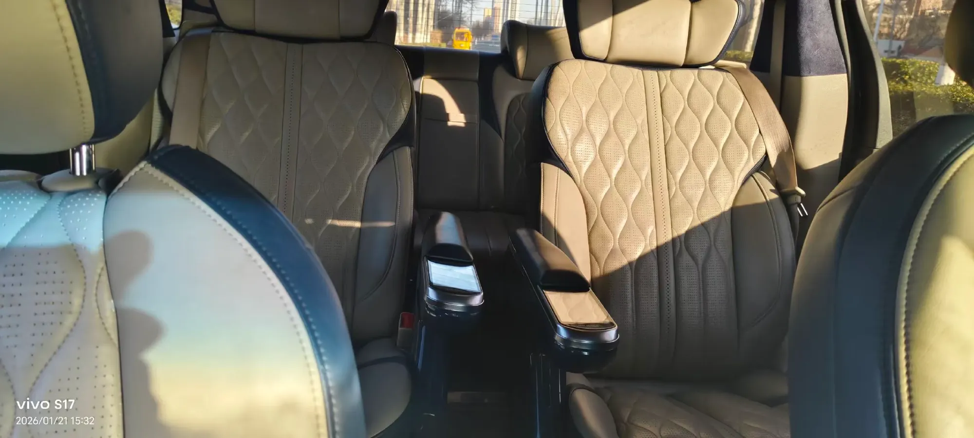 2021 Buick GL8 2.0T 237HP L4 9AT,autocango,china used car exporter,china ev exporter,chinese used car exporter,chinese used ev exporter