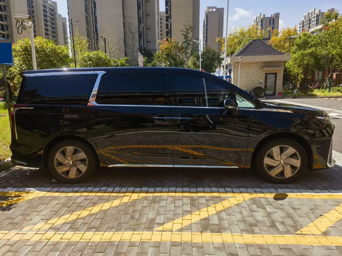 2022 MAXUS DaJia 9 BEV 90KWH,autocango,china used car exporter,china ev exporter,chinese used car exporter,chinese used ev exporter