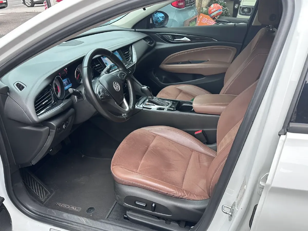 2019 Buick Regal 1.5T 170HP L4 9AT,autocango,china used car exporter,china ev exporter,chinese used car exporter,chinese used ev exporter