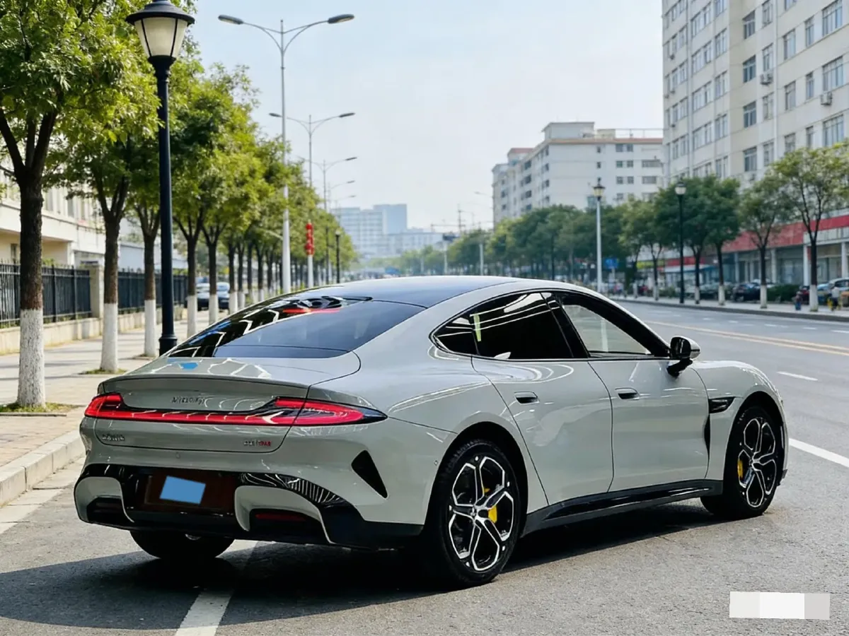 2024 MI SU7 BEV 101KWH,autocango,china used car exporter,china ev exporter,chinese used car exporter,chinese used ev exporter