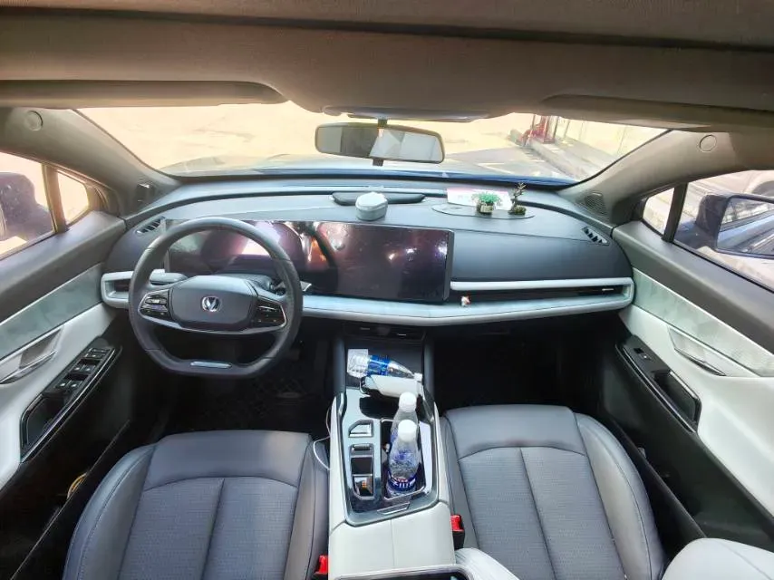 2023 ChangAn UNI-T 1.5T 188HP L4 7DCT,autocango,china used car exporter,china ev exporter,chinese used car exporter,chinese used ev exporter