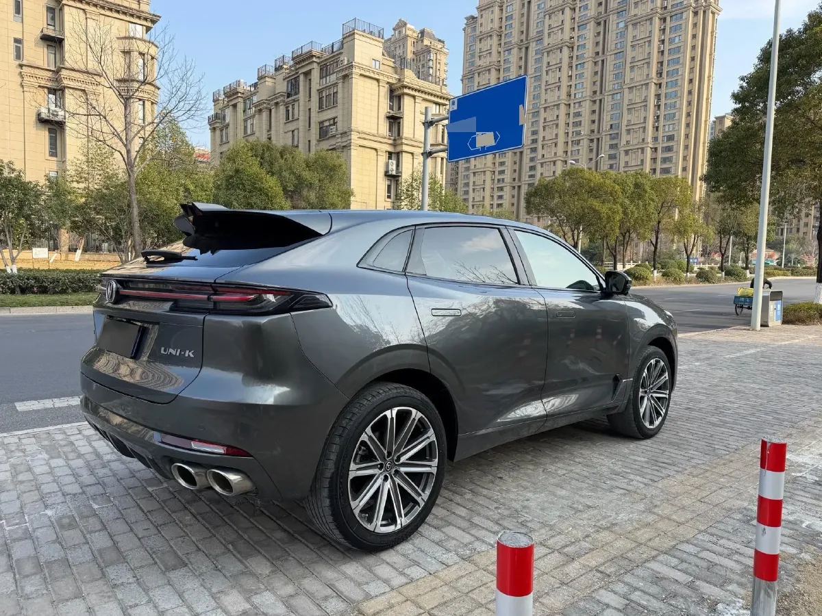 2021 ChangAn UNI-K 2.0T 233HP L4 8AT,autocango,china used car exporter,china ev exporter,chinese used car exporter,chinese used ev exporter