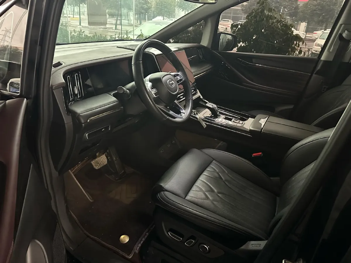 2023 GAC Trumpchi M8 2.0T 252HP L4 8AT,autocango,china used car exporter,china ev exporter,chinese used car exporter,chinese used ev exporter