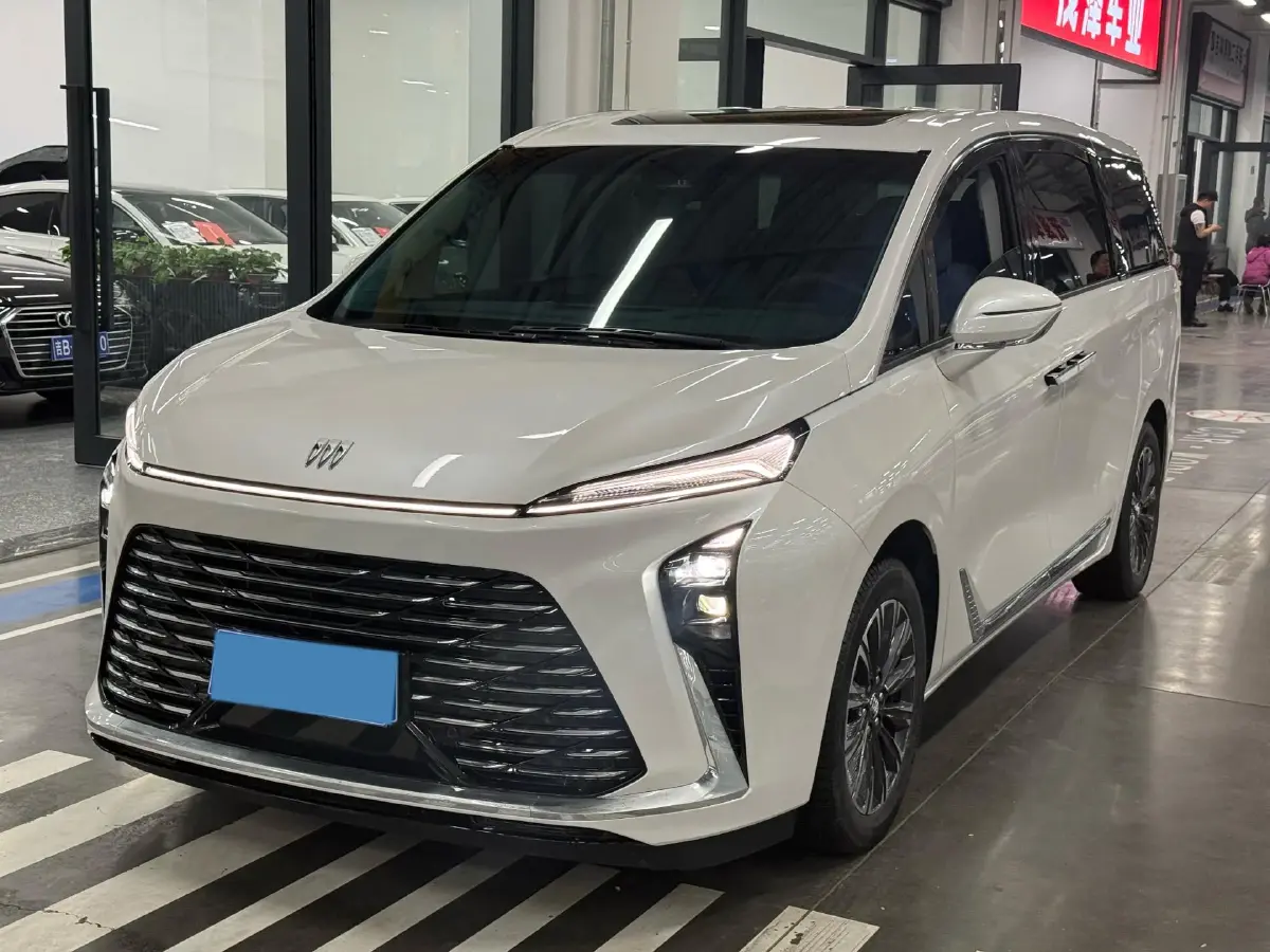 2025 Buick GL8 2.0T 237HP L4 9AT