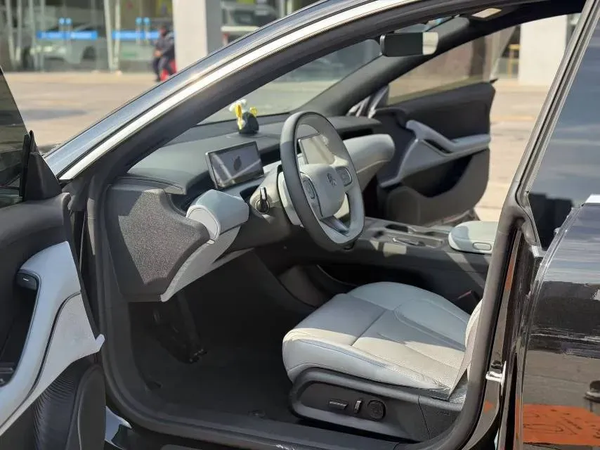 2024 NIO ET5T BEV 75KWH,autocango,china used car exporter,china ev exporter,chinese used car exporter,chinese used ev exporter