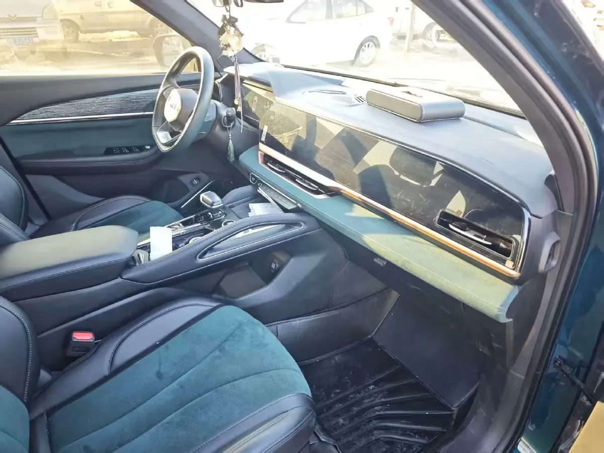 2021 Geely Monjaro 2.0T 218HP L4 7DCT,autocango,china used car exporter,china ev exporter,chinese used car exporter,chinese used ev exporter