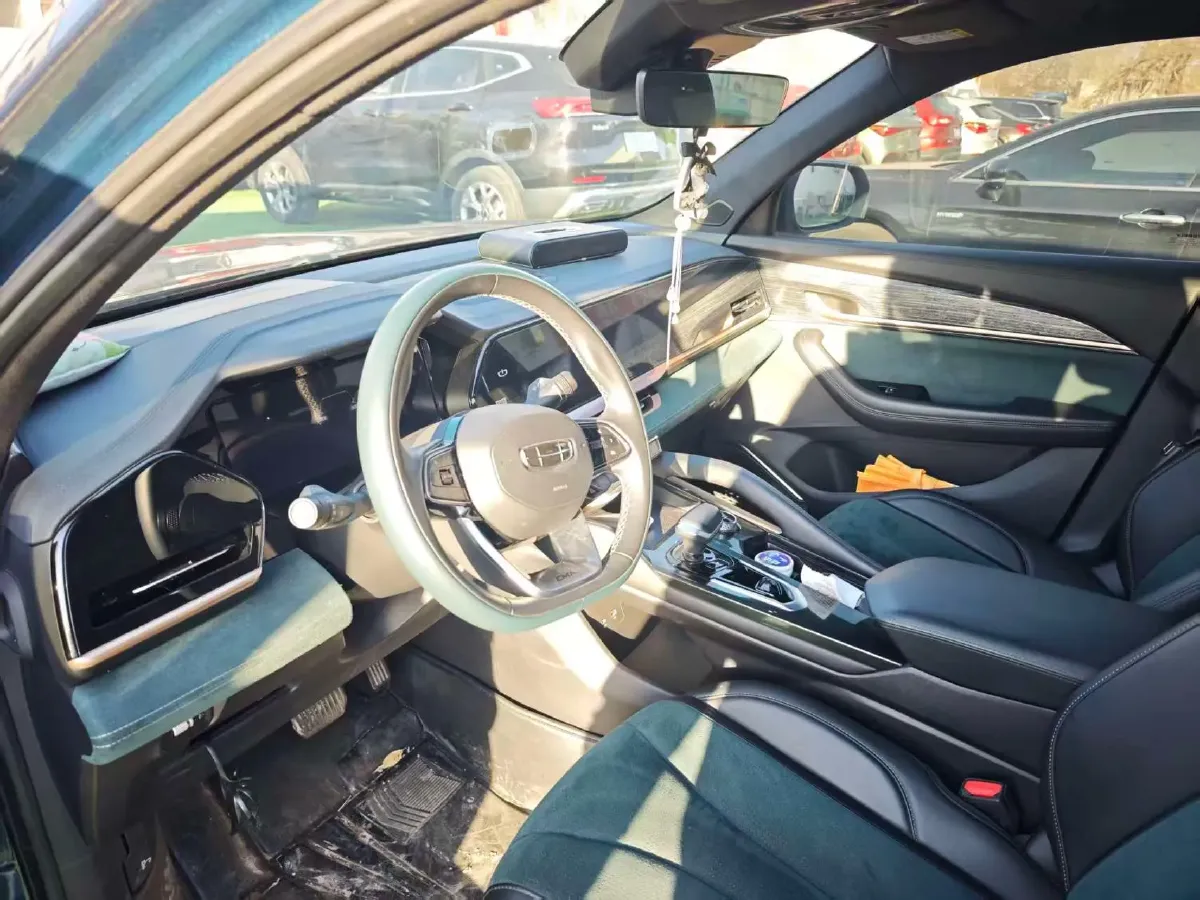 2021 Geely Monjaro 2.0T 218HP L4 7DCT,autocango,china used car exporter,china ev exporter,chinese used car exporter,chinese used ev exporter