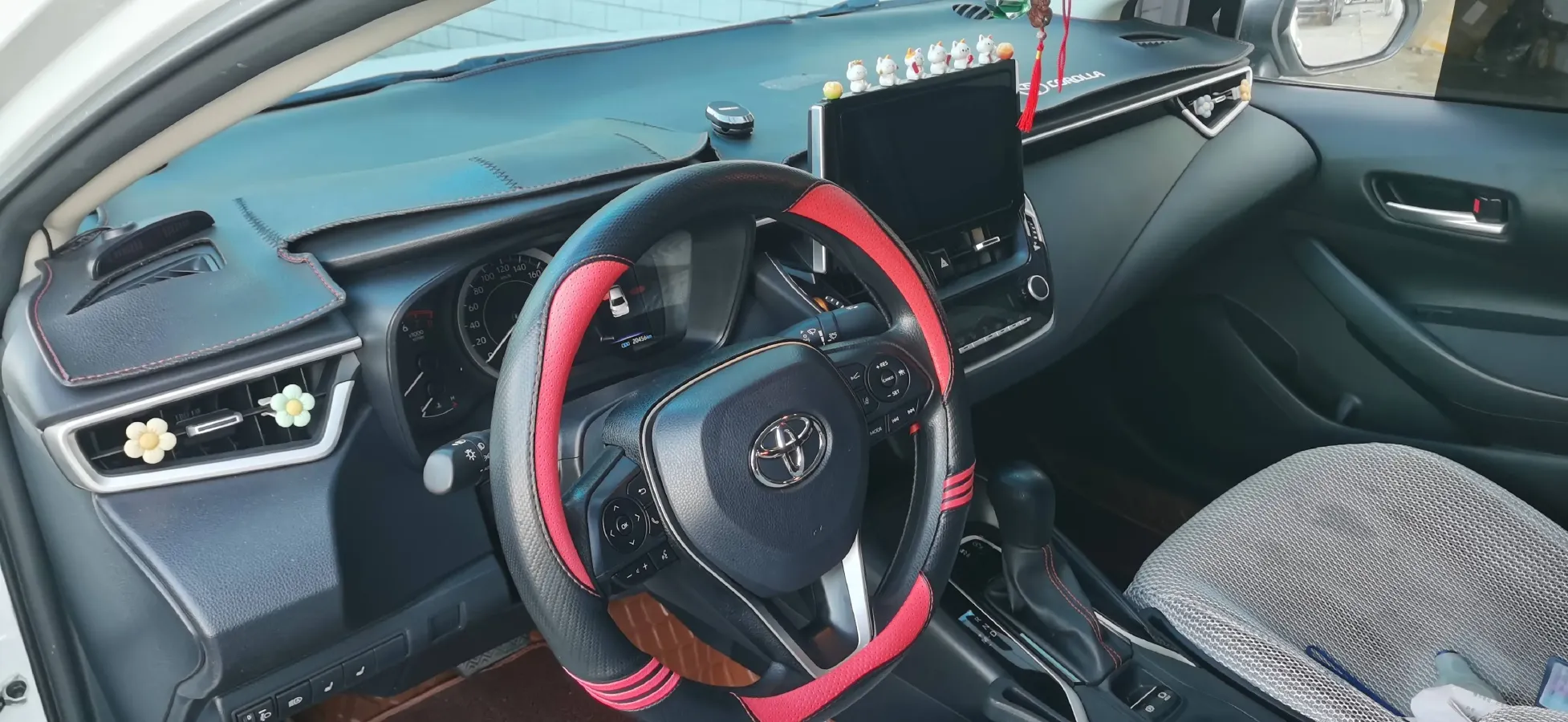 2024 Toyota Corolla 1.2T 116HP L4 CVT,autocango,china used car exporter,china ev exporter,chinese used car exporter,chinese used ev exporter