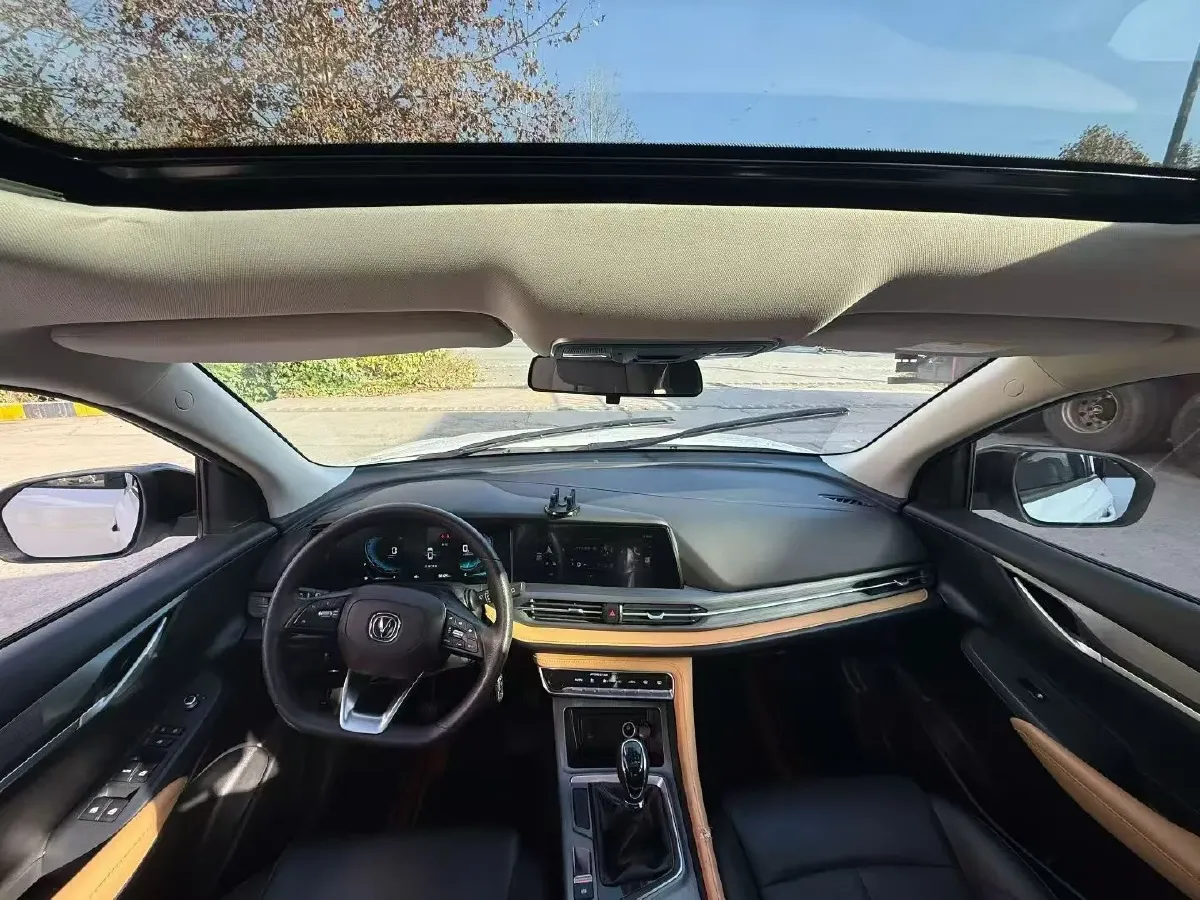 2022 ChangAn CS55 Plus 1.5T 180HP L4 6MT,autocango,china used car exporter,china ev exporter,chinese used car exporter,chinese used ev exporter