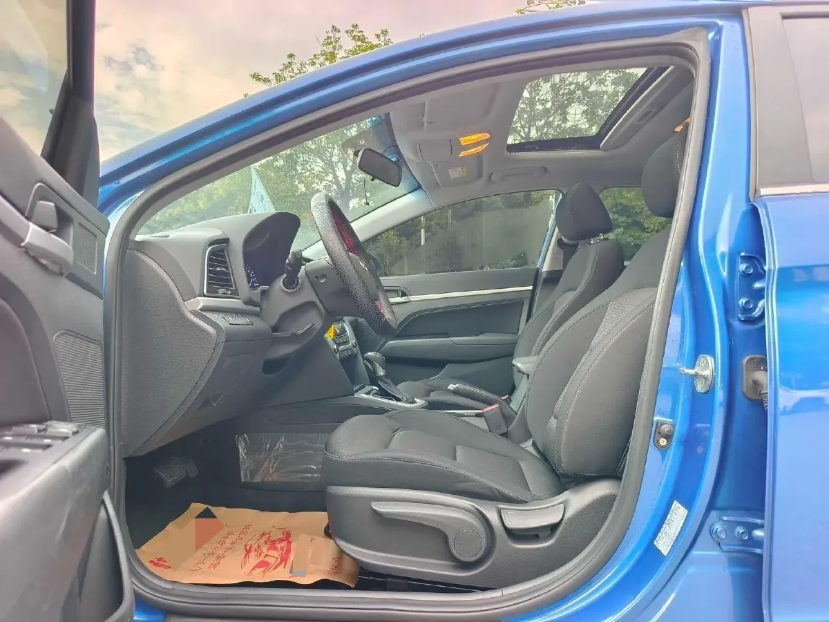 2016 Hyundai Elantra 1.6L 130HP L4 6AT,autocango,china used car exporter,china ev exporter,chinese used car exporter,chinese used ev exporter