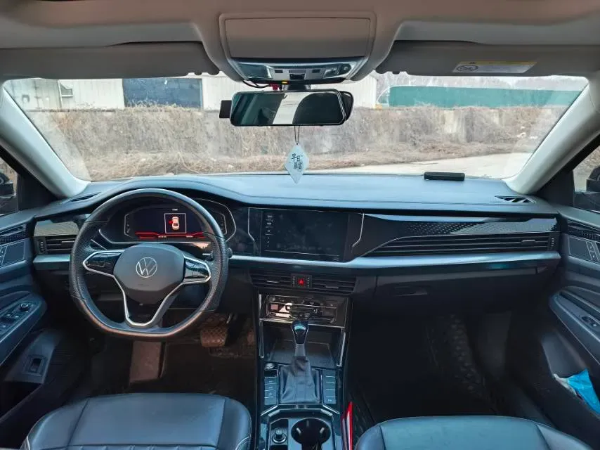 2023 Volkswagen Passat 2.0T 186HP L4 7DCT,autocango,china used car exporter,china ev exporter,chinese used car exporter,chinese used ev exporter