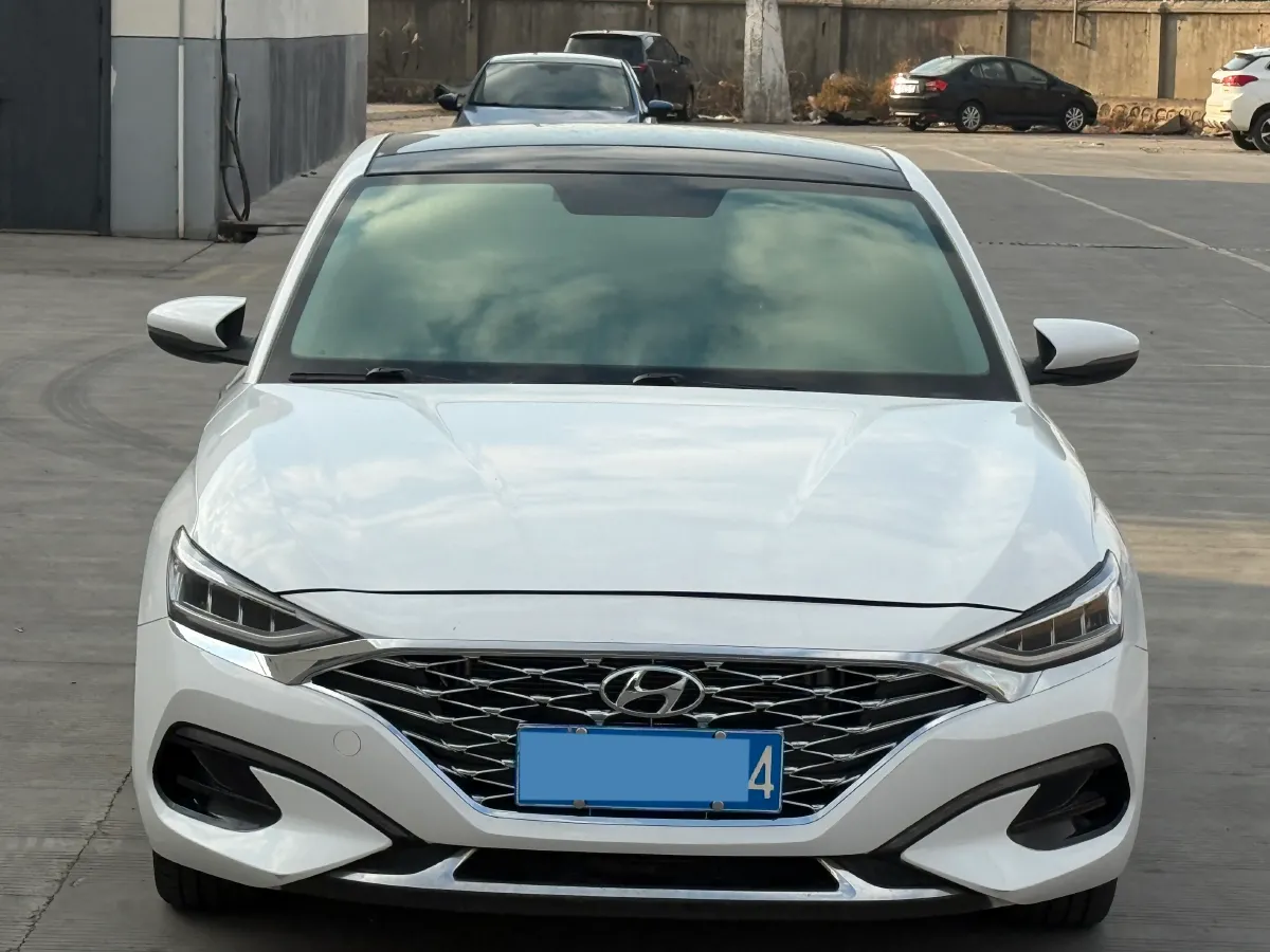2019 Hyundai La Festa 1.6T 204HP L4 7DCT,autocango,china used car exporter,china ev exporter,chinese used car exporter,chinese used ev exporter