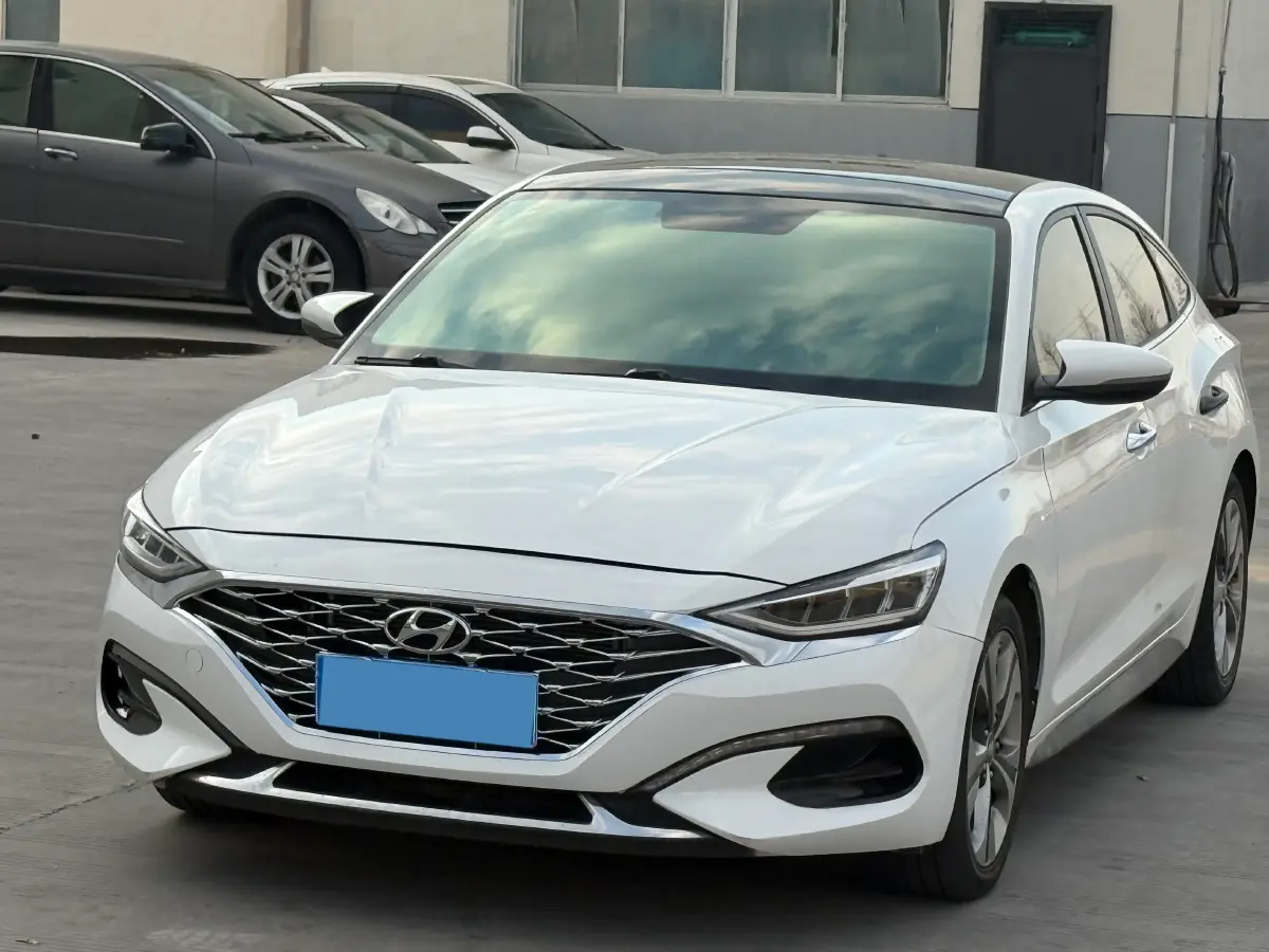 2019 Hyundai La Festa 1.6T 204HP L4 7DCT