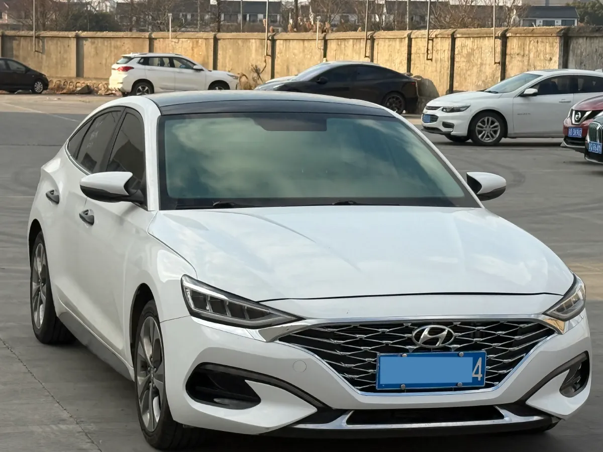 2019 Hyundai La Festa 1.6T 204HP L4 7DCT,autocango,china used car exporter,china ev exporter,chinese used car exporter,chinese used ev exporter