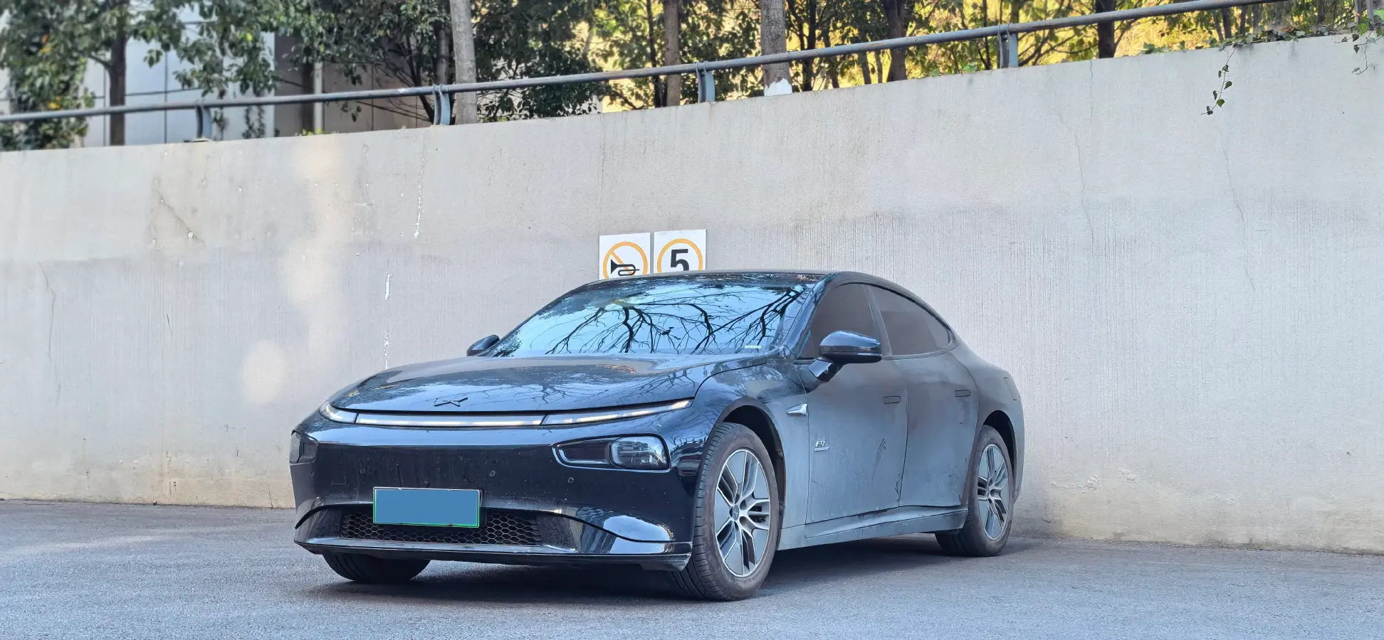 2024 Xpeng P7 BEV 64.4KWH