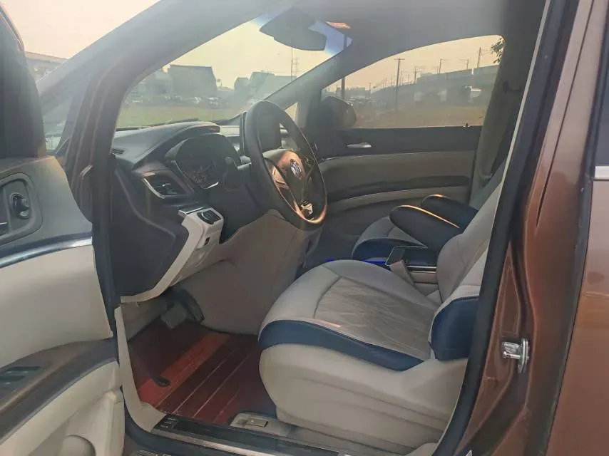 2021 Buick GL8 2.0T 237HP L4 9AT,autocango,china used car exporter,china ev exporter,chinese used car exporter,chinese used ev exporter