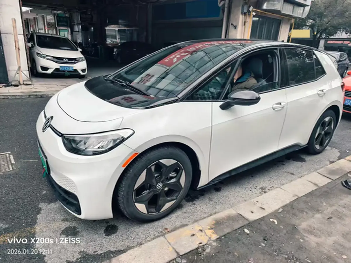 2025 Volkswagen ID.3 BEV 53.6KWH