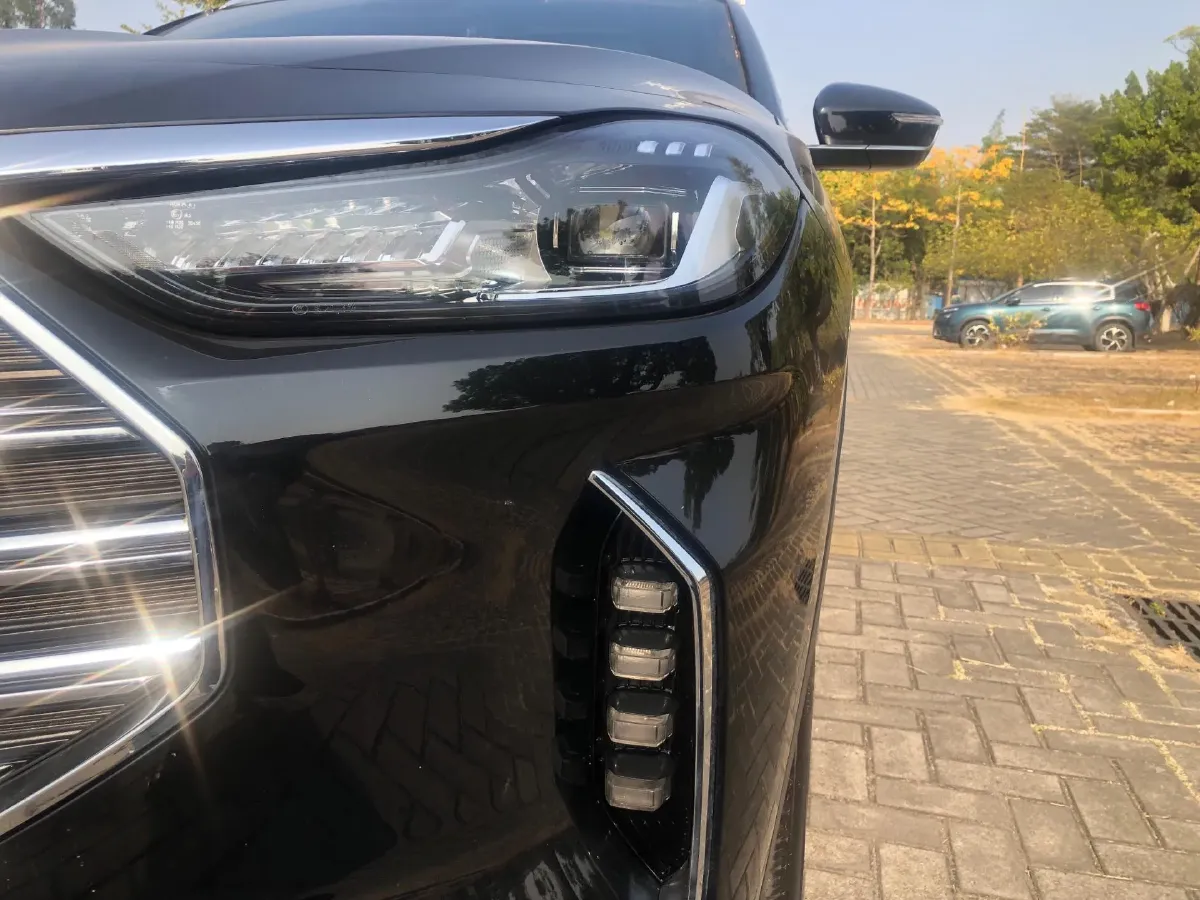 2023 ChangAn Oshan X7 Plus 1.5T 188HP L4 7DCT,autocango,china used car exporter,china ev exporter,chinese used car exporter,chinese used ev exporter