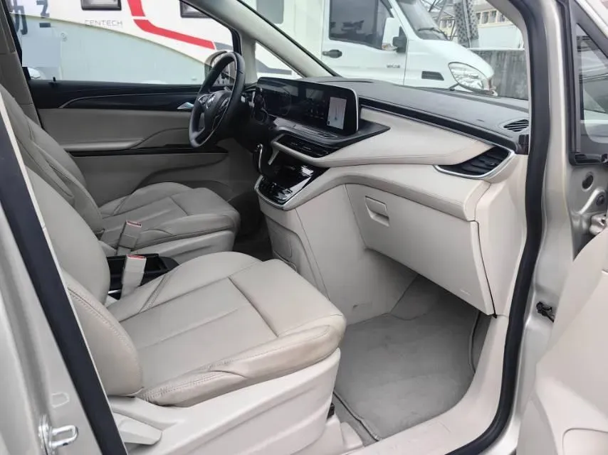 2022 Buick GL8 2.0T 237HP L4 9AT,autocango,china used car exporter,china ev exporter,chinese used car exporter,chinese used ev exporter