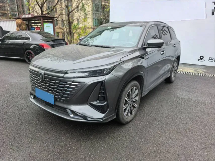 2023 ChangAn CS75 Plus 1.5T 188HP L4 8AT,autocango,china used car exporter,china ev exporter,chinese used car exporter,chinese used ev exporter