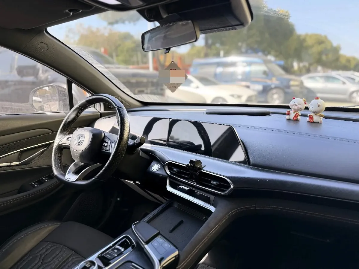 2022 ChangAn UNI-T 2.0T 233HP L4 8AT,autocango,china used car exporter,china ev exporter,chinese used car exporter,chinese used ev exporter