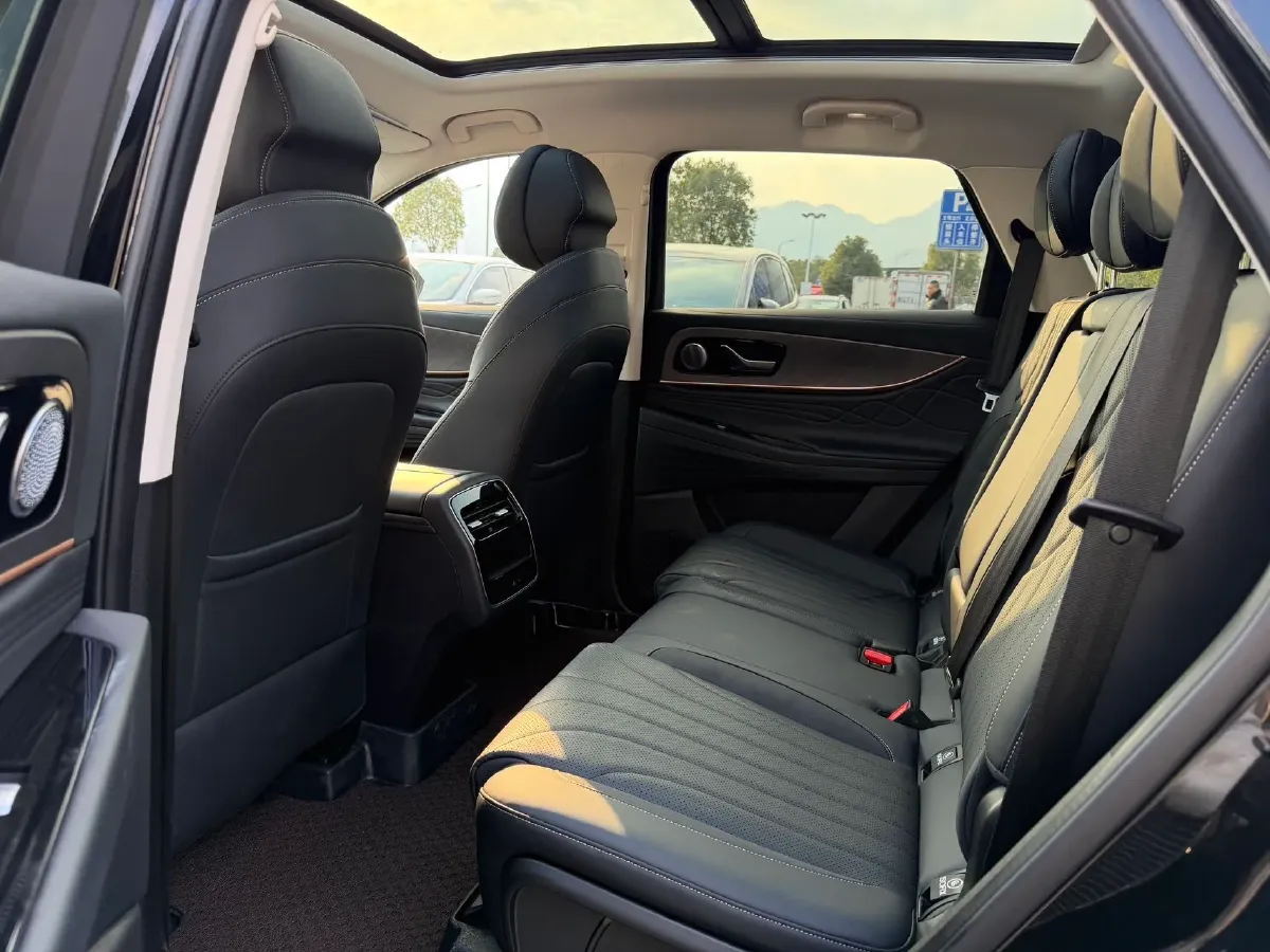 2025 Chery Tiggo 9 2.0T 261HP L4 7DCT,autocango,china used car exporter,china ev exporter,chinese used car exporter,chinese used ev exporter