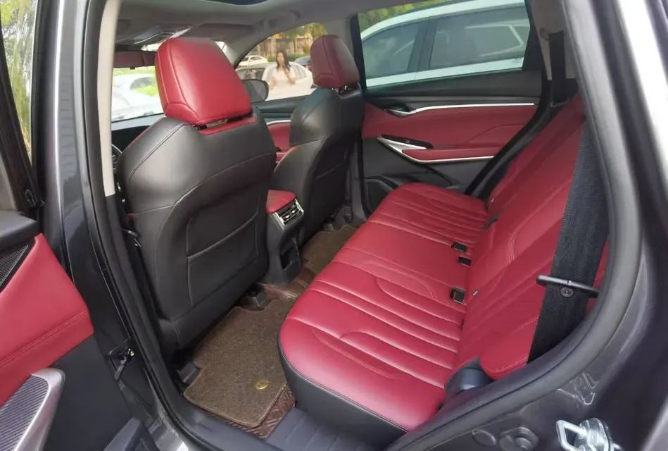 2020 ChangAn CS75 Plus 1.5T 178HP L4 6AT,autocango,china used car exporter,china ev exporter,chinese used car exporter,chinese used ev exporter