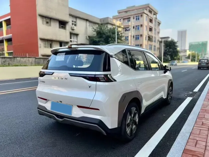 2022 Geely Okavango 1.8T 184HP L4 7DCT,autocango,china used car exporter,china ev exporter,chinese used car exporter,chinese used ev exporter
