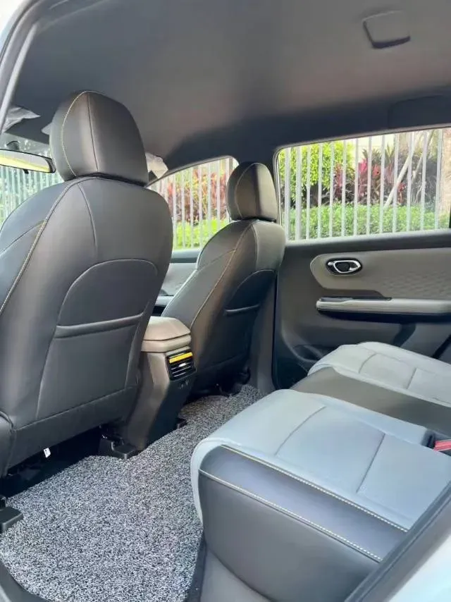 2022 Geely Okavango 1.8T 184HP L4 7DCT,autocango,china used car exporter,china ev exporter,chinese used car exporter,chinese used ev exporter