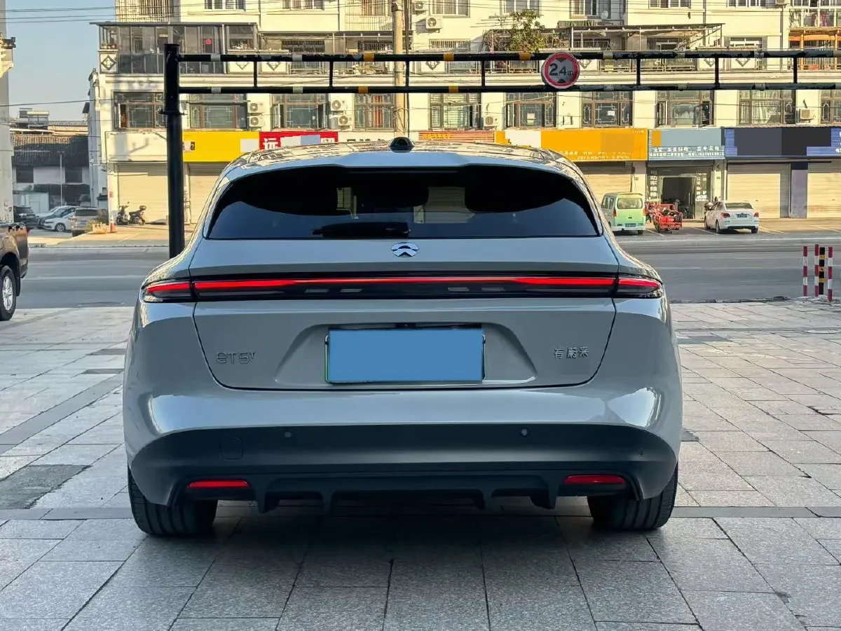2024 NIO ET5T BEV 75KWH,autocango,china used car exporter,china ev exporter,chinese used car exporter,chinese used ev exporter