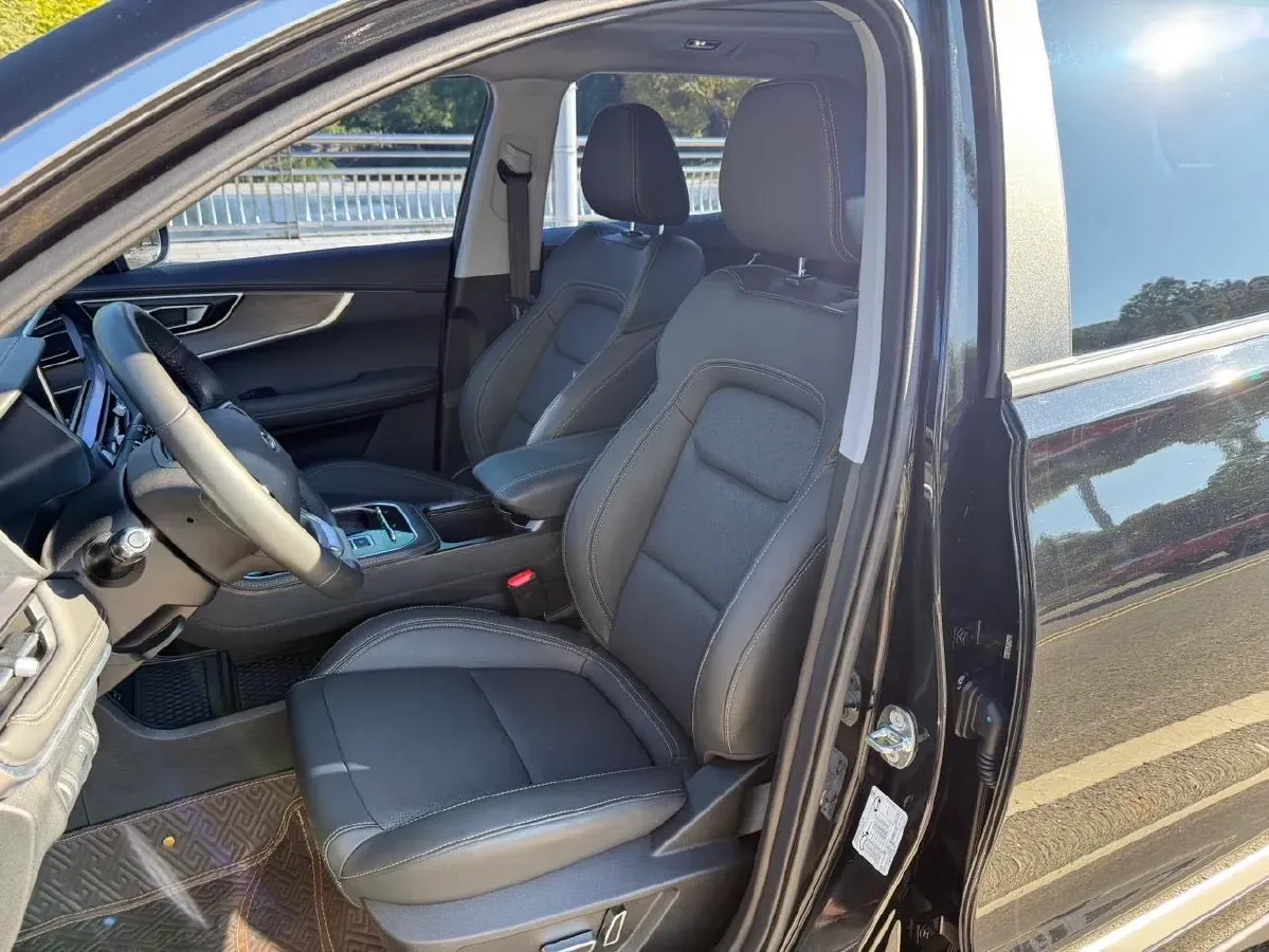 2024 Chery Tiggo 8 1.5T 156HP L4 6MT,autocango,china used car exporter,china ev exporter,chinese used car exporter,chinese used ev exporter