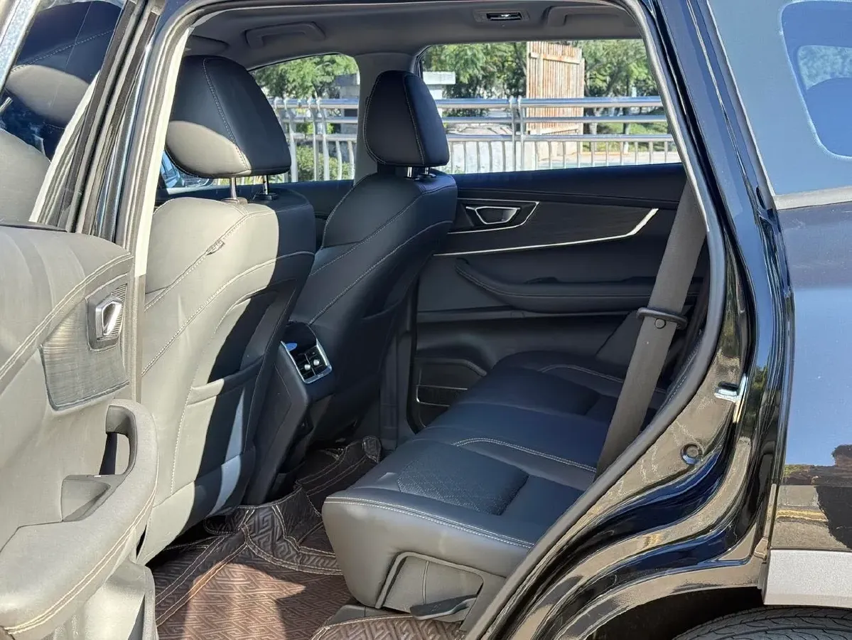 2024 Chery Tiggo 8 1.5T 156HP L4 6MT,autocango,china used car exporter,china ev exporter,chinese used car exporter,chinese used ev exporter