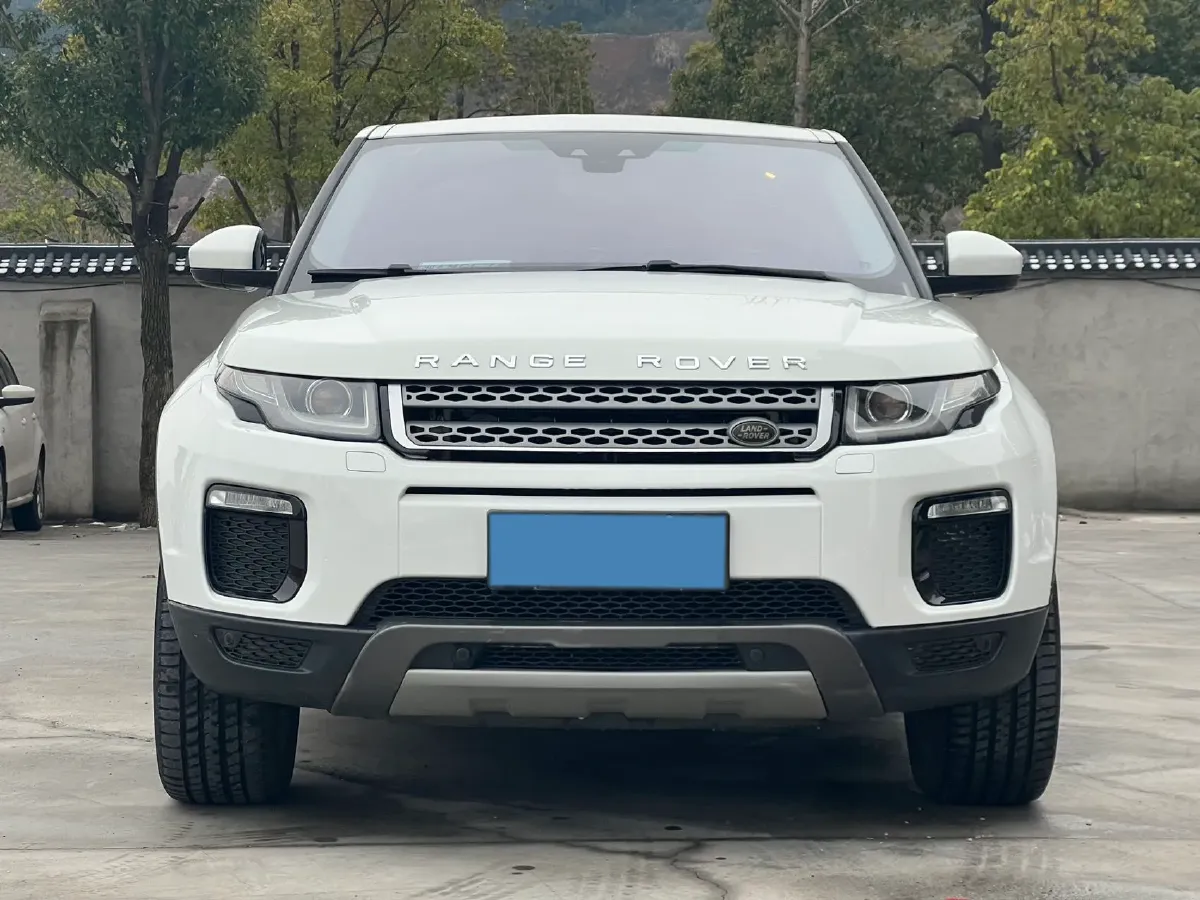 2018 Land Rover Range Rover Evoque 2.0T 241HP L4 9AT,autocango,china used car exporter,china ev exporter,chinese used car exporter,chinese used ev exporter