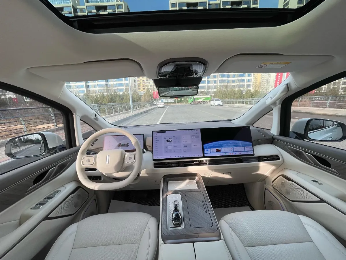 2025 WEY HighMountain 1.5T 170HP L4 4DHT PHEV,autocango,china used car exporter,china ev exporter,chinese used car exporter,chinese used ev exporter