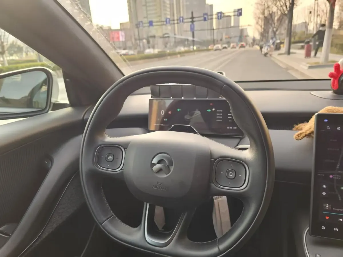 2023 NIO ET5T BEV 75KWH,autocango,china used car exporter,china ev exporter,chinese used car exporter,chinese used ev exporter