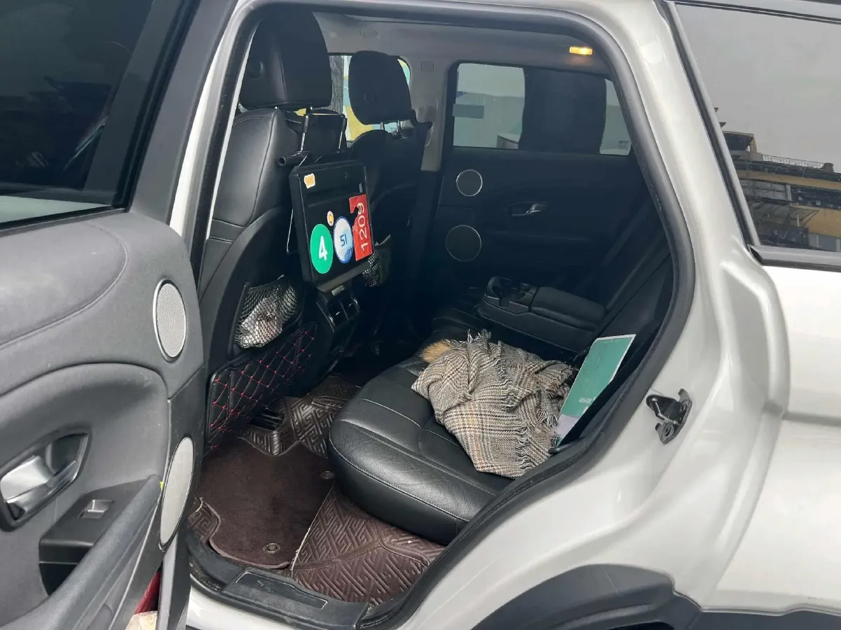 2018 Land Rover Range Rover Evoque 2.0T 241HP L4 9AT,autocango,china used car exporter,china ev exporter,chinese used car exporter,chinese used ev exporter