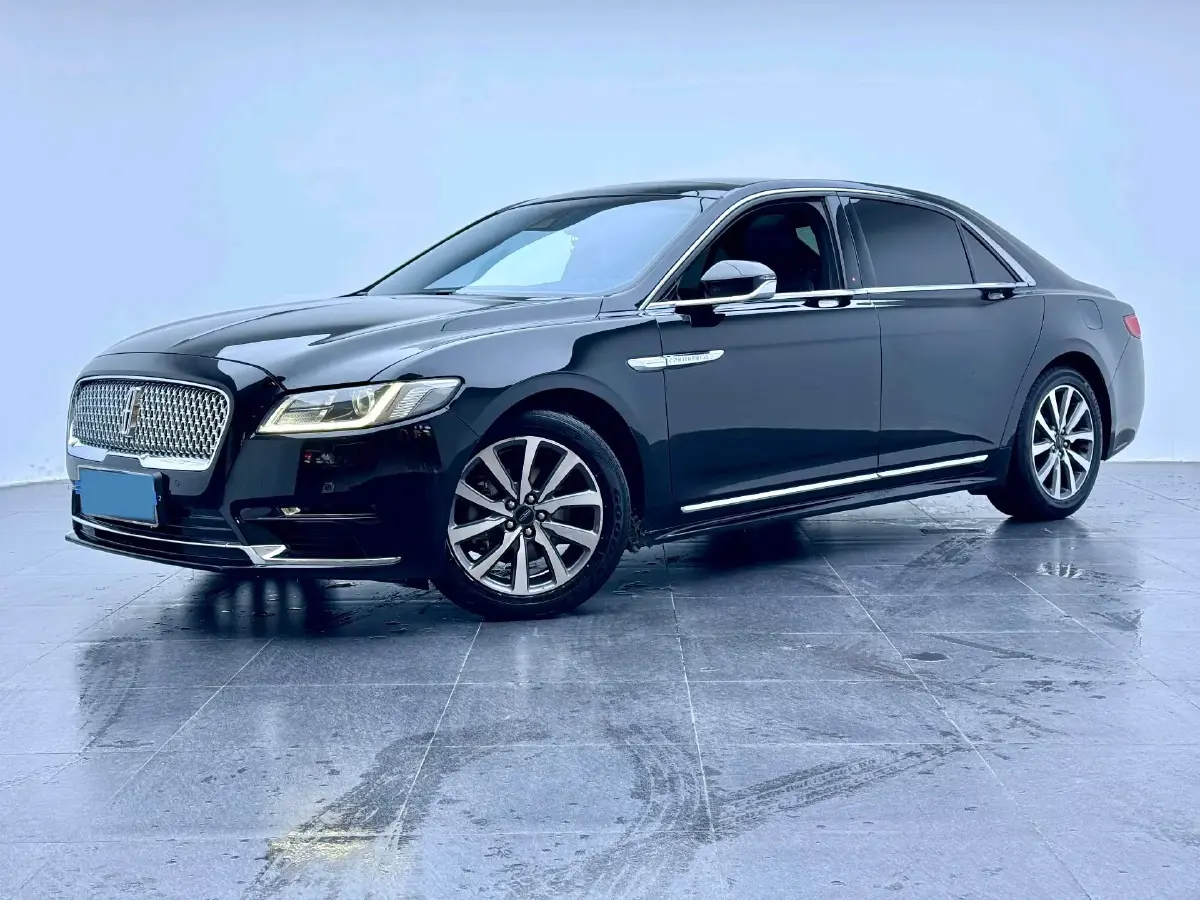 2017 Lincoln Continental 2.0T 261HP L4 6AT