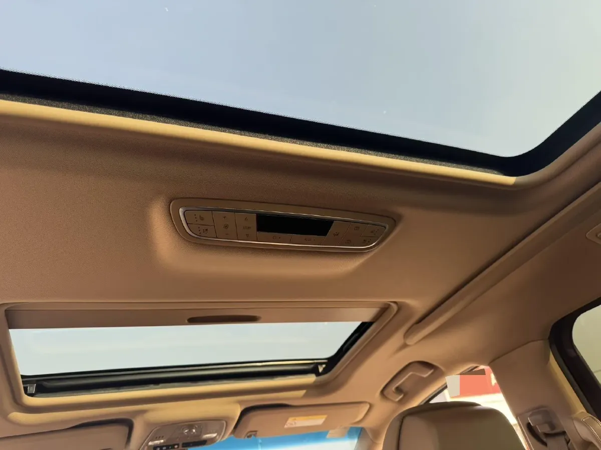 2021 Buick GL8 2.0T 237HP L4 9AT,autocango,china used car exporter,china ev exporter,chinese used car exporter,chinese used ev exporter