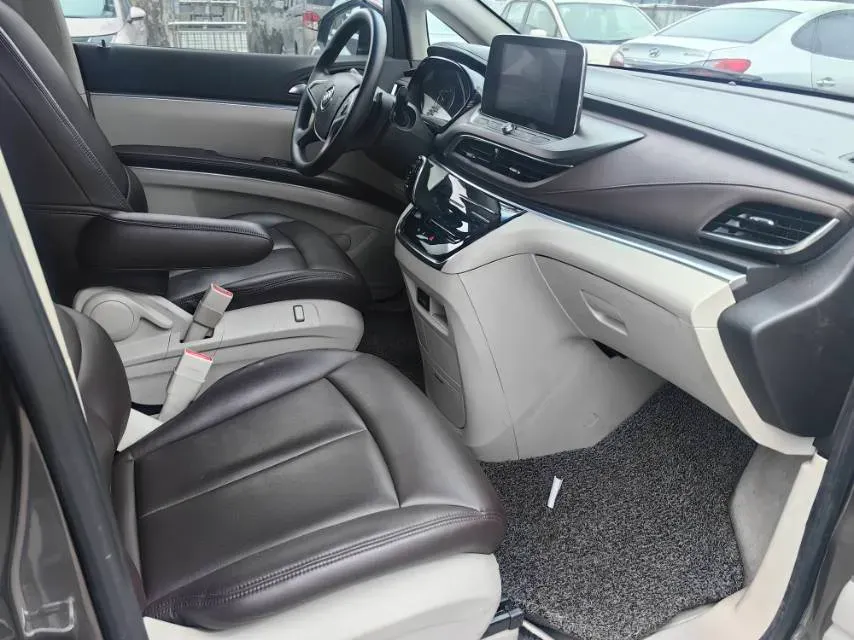 2021 Buick GL8 2.0T 237HP L4 9AT,autocango,china used car exporter,china ev exporter,chinese used car exporter,chinese used ev exporter