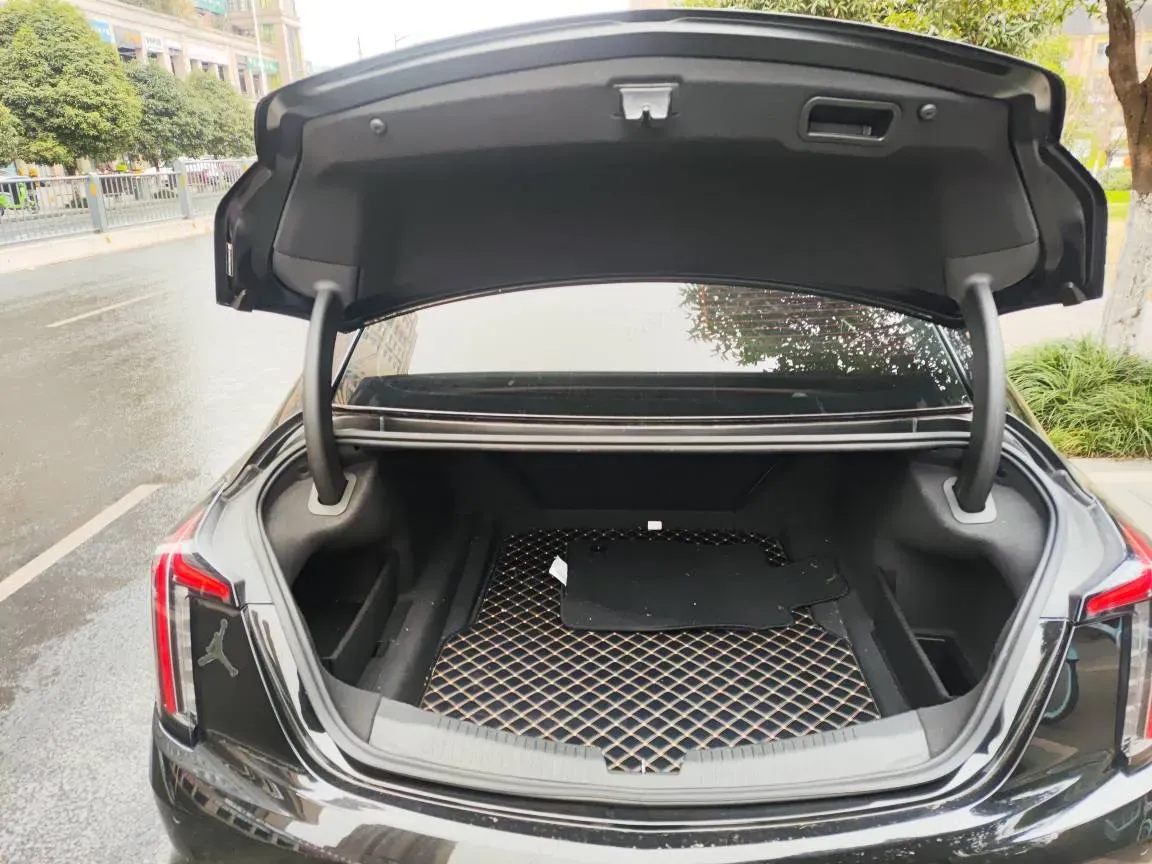 2021 Cadillac CT5 2.0T 237HP L4 10AT,autocango,china used car exporter,china ev exporter,chinese used car exporter,chinese used ev exporter