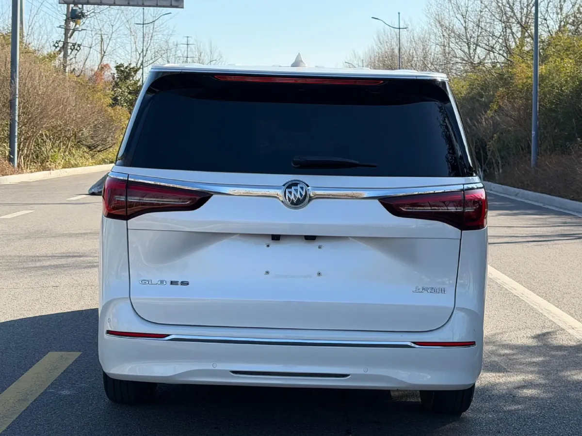 2023 Buick GL8 2.0T 237HP L4 9AT,autocango,china used car exporter,china ev exporter,chinese used car exporter,chinese used ev exporter