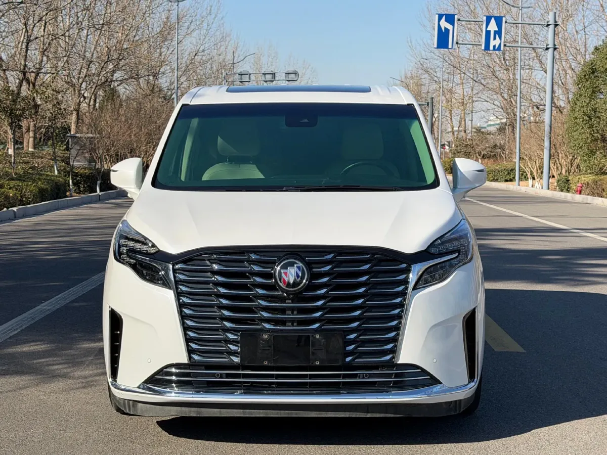 2023 Buick GL8 2.0T 237HP L4 9AT,autocango,china used car exporter,china ev exporter,chinese used car exporter,chinese used ev exporter