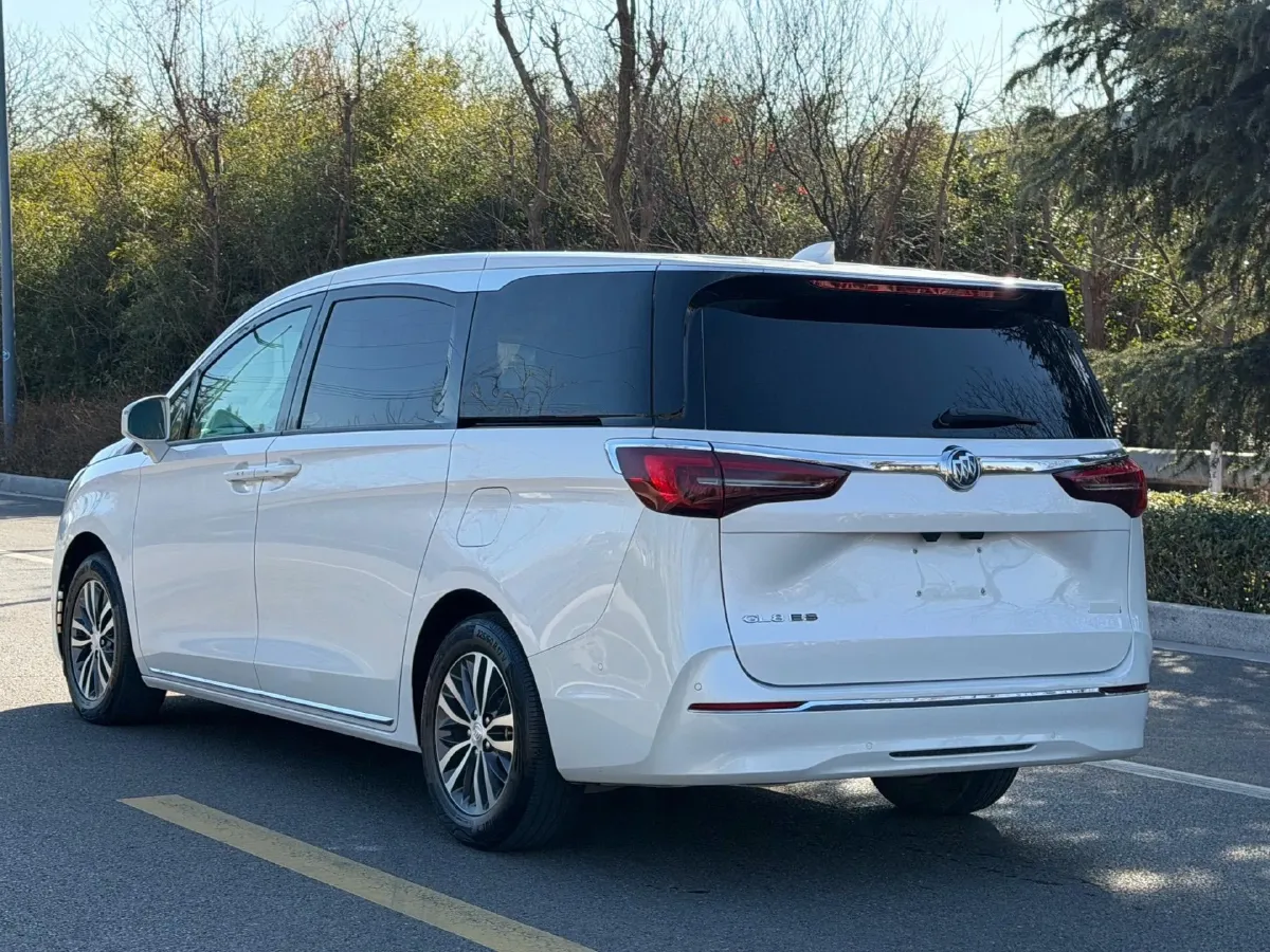 2023 Buick GL8 2.0T 237HP L4 9AT,autocango,china used car exporter,china ev exporter,chinese used car exporter,chinese used ev exporter