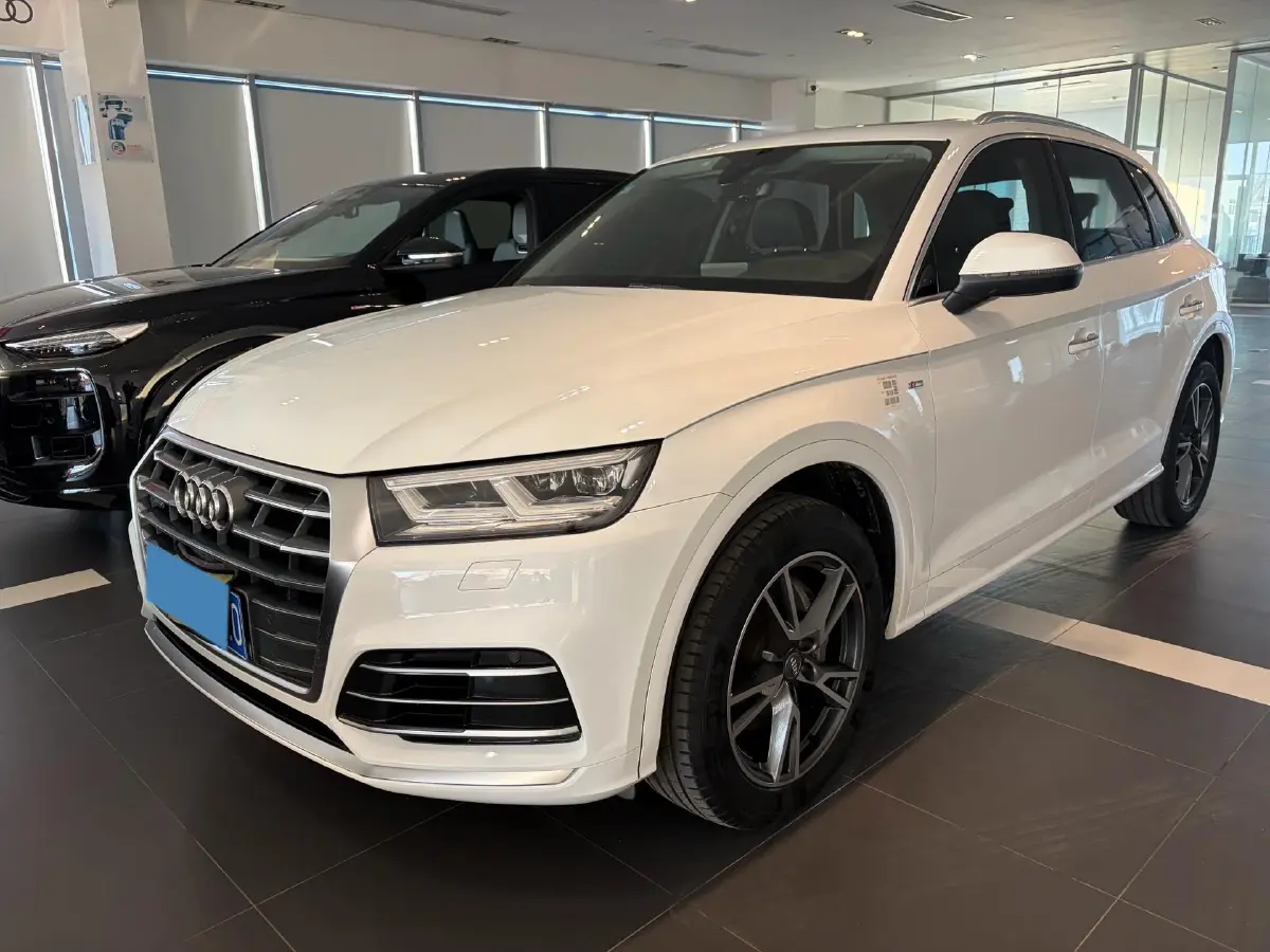 2020 Audi Q5L 2.0T 190HP L4 7DCT