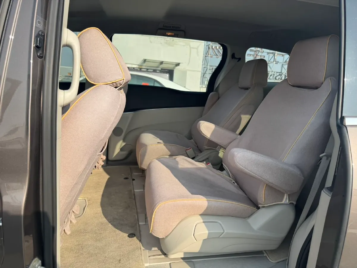 2021 Buick GL8 2.0T 237HP L4 9AT,autocango,china used car exporter,china ev exporter,chinese used car exporter,chinese used ev exporter