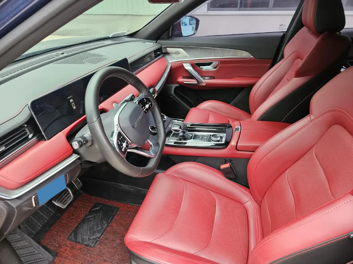 2021 Chery Tiggo 8 Plus 1.6T 197HP L4 7DCT,autocango,china used car exporter,china ev exporter,chinese used car exporter,chinese used ev exporter