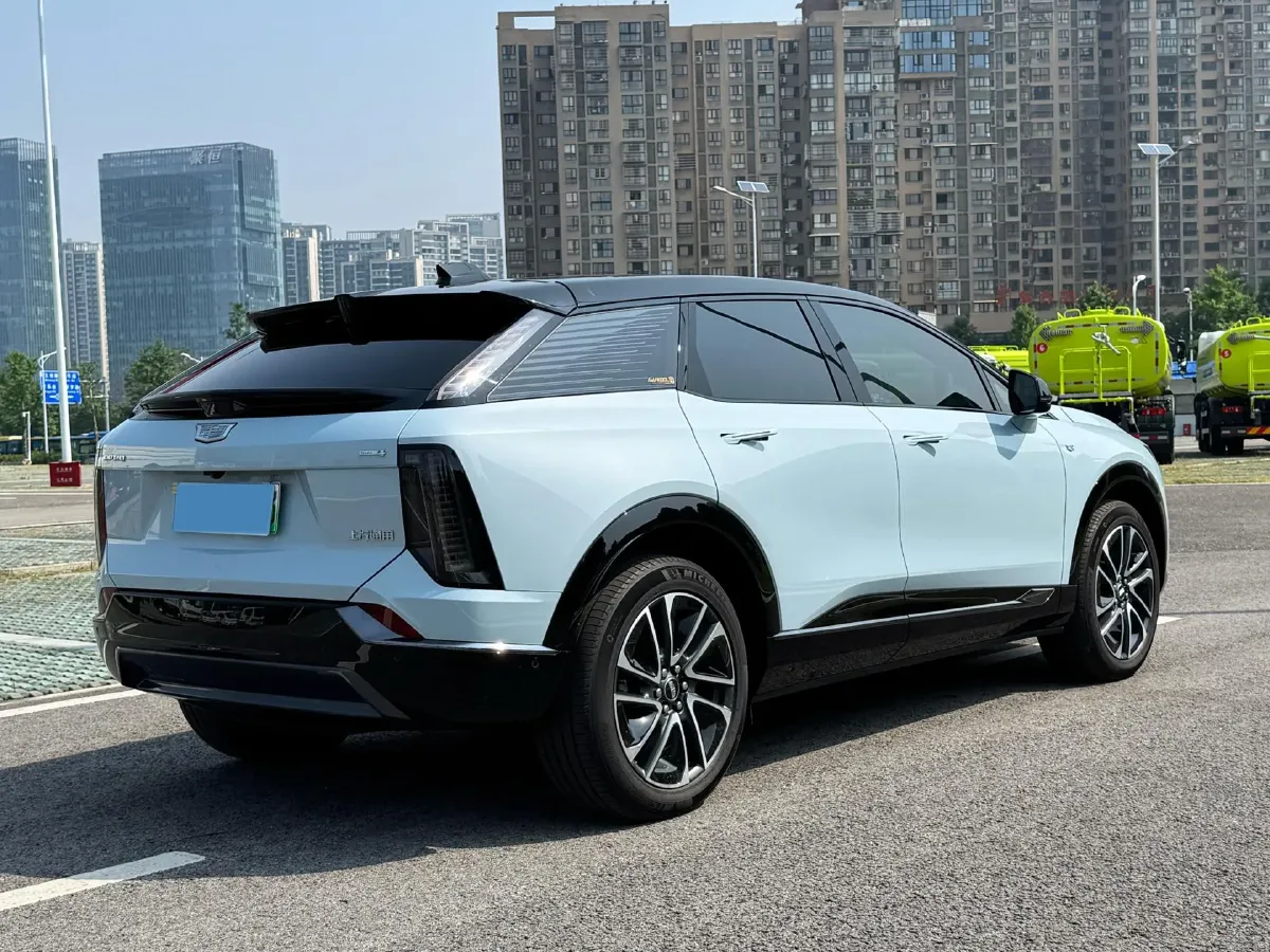 2024 Cadillac OPTIQ BEV 79.7KWH,autocango,china used car exporter,china ev exporter,chinese used car exporter,chinese used ev exporter