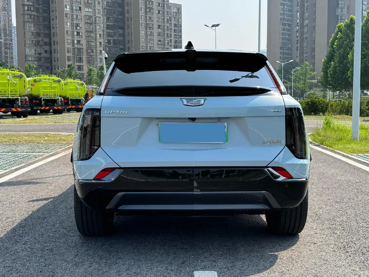 2024 Cadillac OPTIQ BEV 79.7KWH,autocango,china used car exporter,china ev exporter,chinese used car exporter,chinese used ev exporter