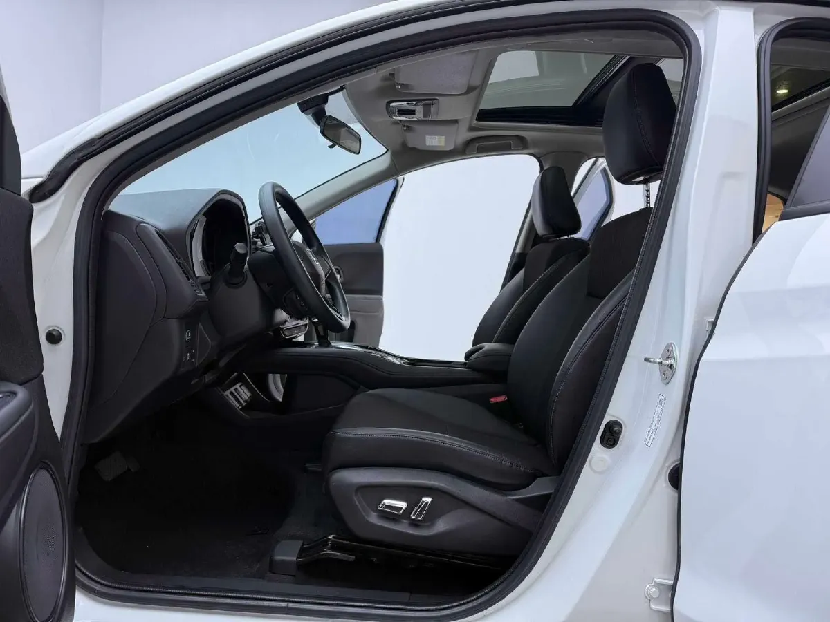 2020 Honda Vezel 1.5L 131HP L4 CVT,autocango,china used car exporter,china ev exporter,chinese used car exporter,chinese used ev exporter