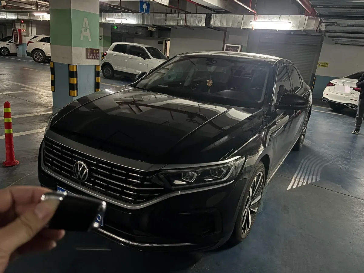 2022 Xpeng P7 BEV 60.2KWH,autocango,china used car exporter,china ev exporter,chinese used car exporter,chinese used ev exporter